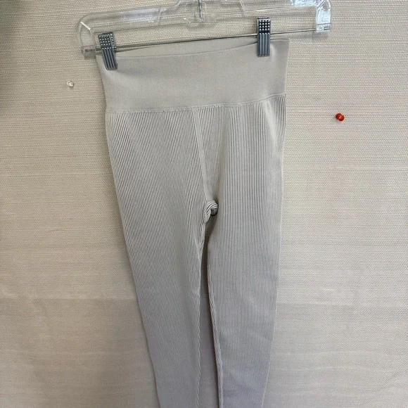 Calvin Klein Performance Striped Gray Leggings - Picture 2 of 2